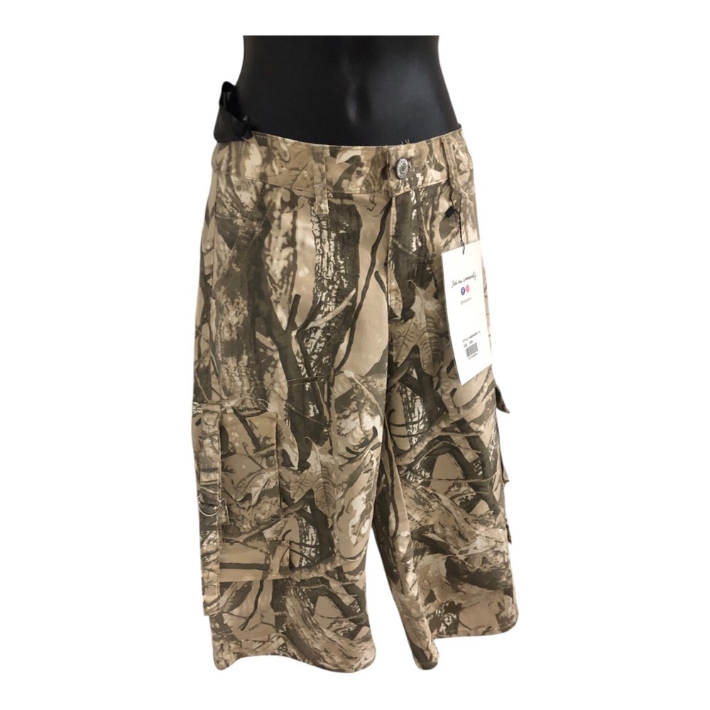Beige olive multi khaki camo look cargo baggy jorts shorts size 3/26 brand new